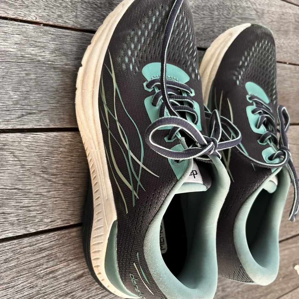 Dansko Women's Black and Teal Athletic Sneakers